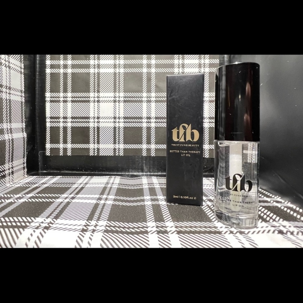 •NIB• Better Than Therapy - Lip Oil